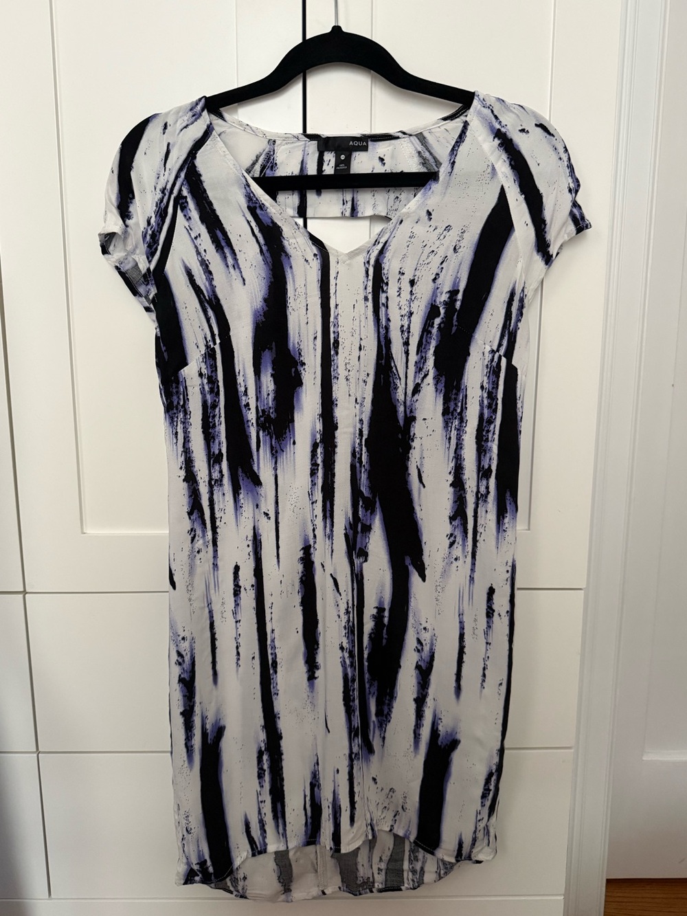 AQUA Shift Dress Size XS